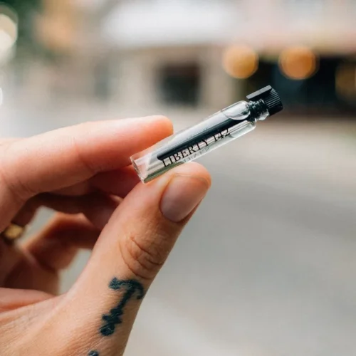 Vzorek Voda po holení Liberty 142 Steves  2 ml